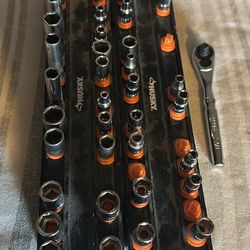 Craftsman Sockets And Ratchet 