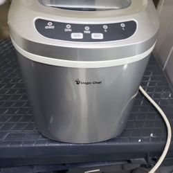 Magic Chef Ice Maker