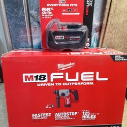 NEW MILWAUKEE M18 FUEL SDS PLUS ROTARY HAMMER AND BATTERY 