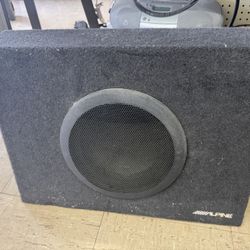 Alpine Subwoofer Truck Enclosure 