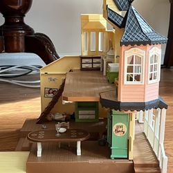 Doll House 