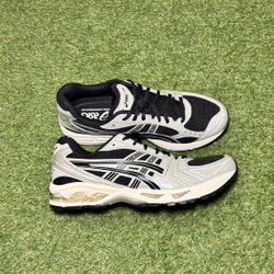 ASICS Kayano 14 Black Seal Size 11 MEN $150.00