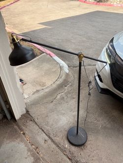 Floor lamp