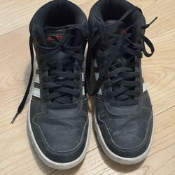 Adidas Men’s Size 7 Sneakers – Good Condition