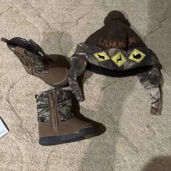 Hunter Theme Soft Boots & Baby Hat