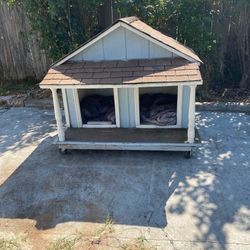 Dog House 