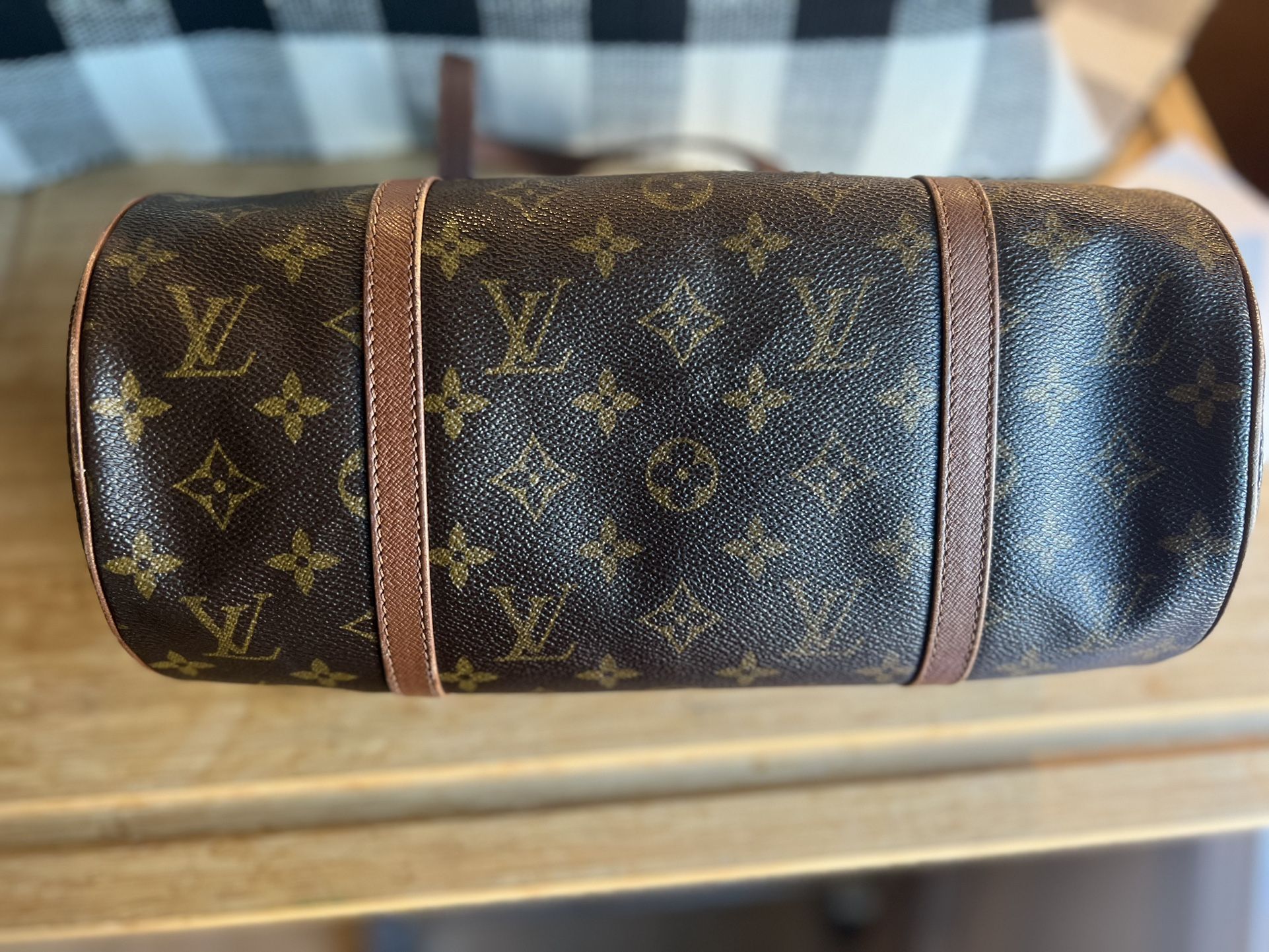 Louis Vuitton Monogram Lock Bow Tied Papillon Limited Edition Purse for  Sale in Pottsville, PA - OfferUp