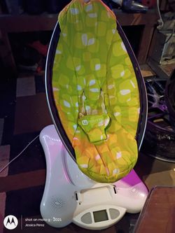 MamaRoo Infant Seat with Motion from Creative kidstuff