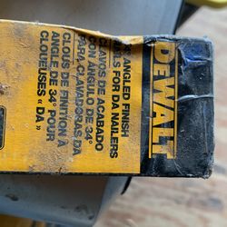 Dewalt finished 34 angles nailers
