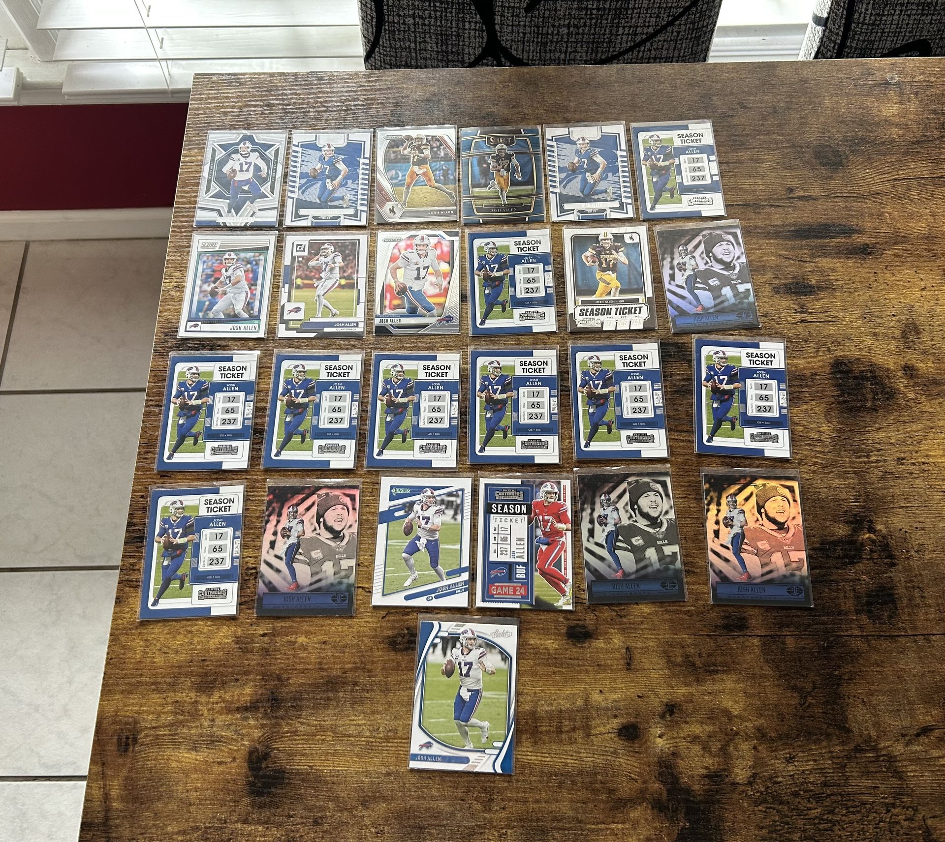Josh Allen 25 Card Lot BILLS