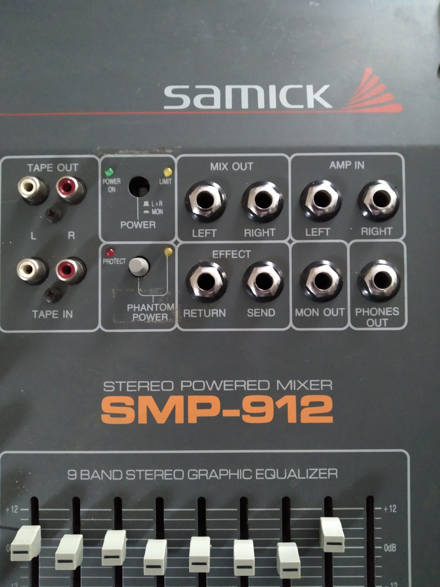 Samick SMP-912 Powered Mixer