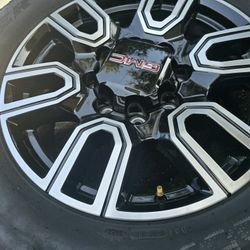 4 2023 GMC 2500 20 RIMS&TIRES 8X180