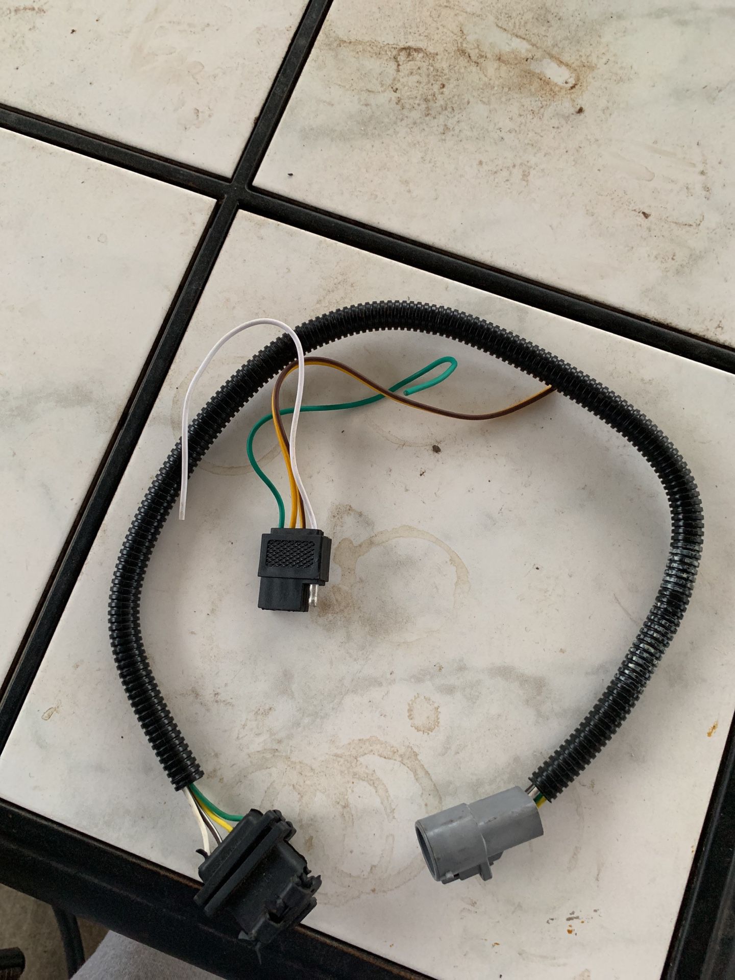 Trailer connector