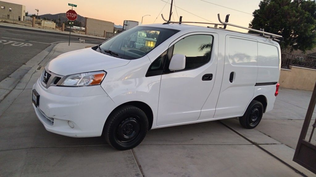 2021 Nissan Nv
