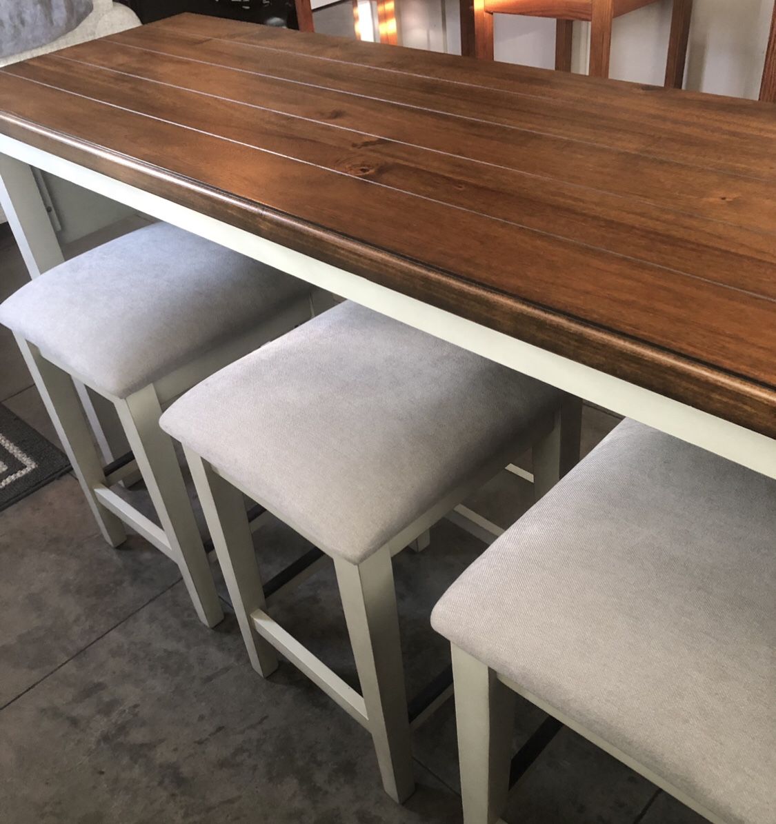 Costco’s Bayside 4 PC Sofa Bar Table for Sale in Stanwood, WA OfferUp