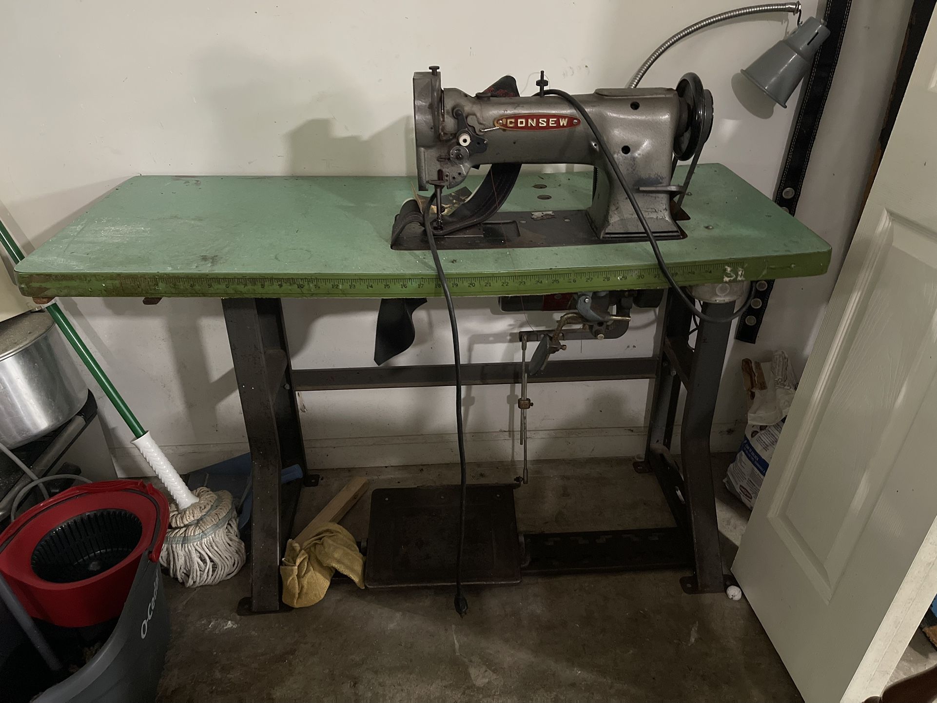 industrial sewing machine