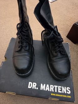 DR.MARTENS