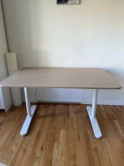 BEKANT IKEA desk