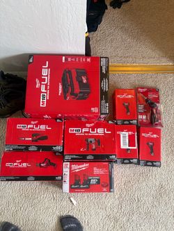 BRAND NEW MILWAUKEE TOOLS