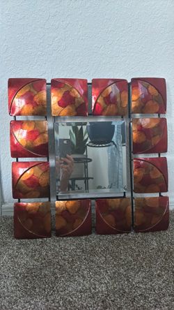 Wall mirror