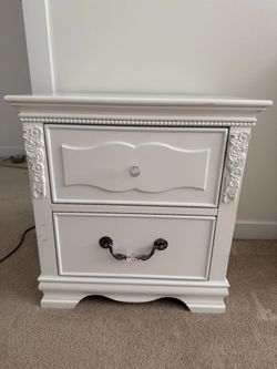 Nightstand, white 2 drawer