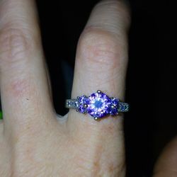 Women's Purple Diamond Ring $75 OBO Willing To Negotiate 