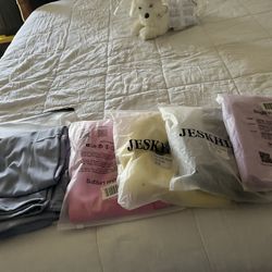 Five Pair Of Brand New Leggings 