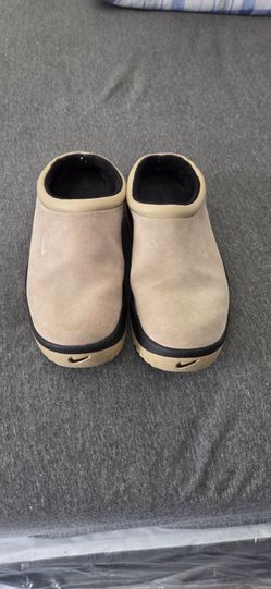 Men Nike slides size 8