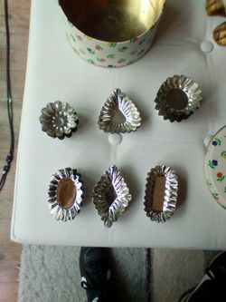 Tart baking tins