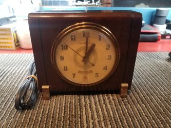 1940's General Electric Calenders Clock
