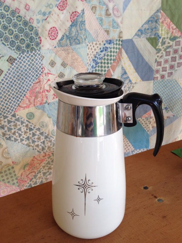 Hard to fine corning Ware “Starburst” Pattern, 8 cup percolator coffee pot  for Sale in Lutz, FL - OfferUp