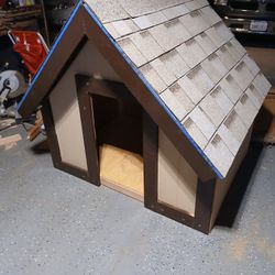 Brand new wood dog house