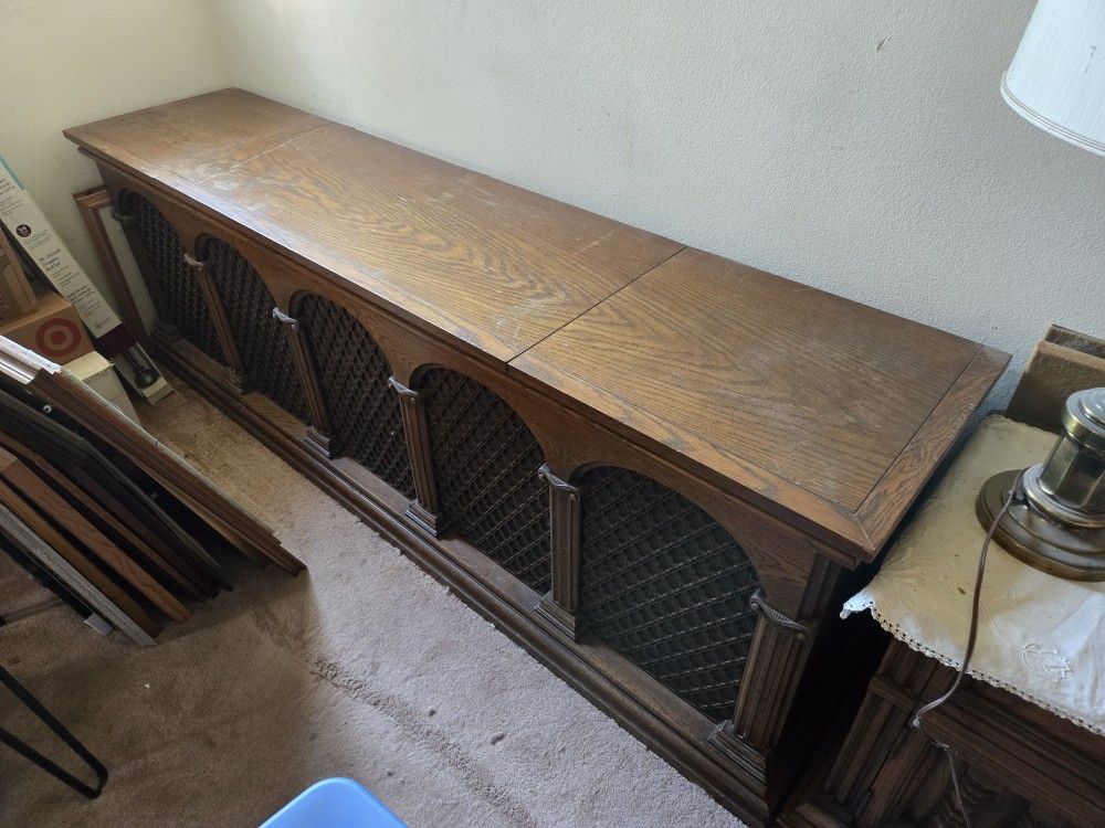 Vintage Barzilay C2210 Athenia Record Cabinet