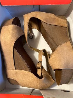 MIA. Sandals 8.5