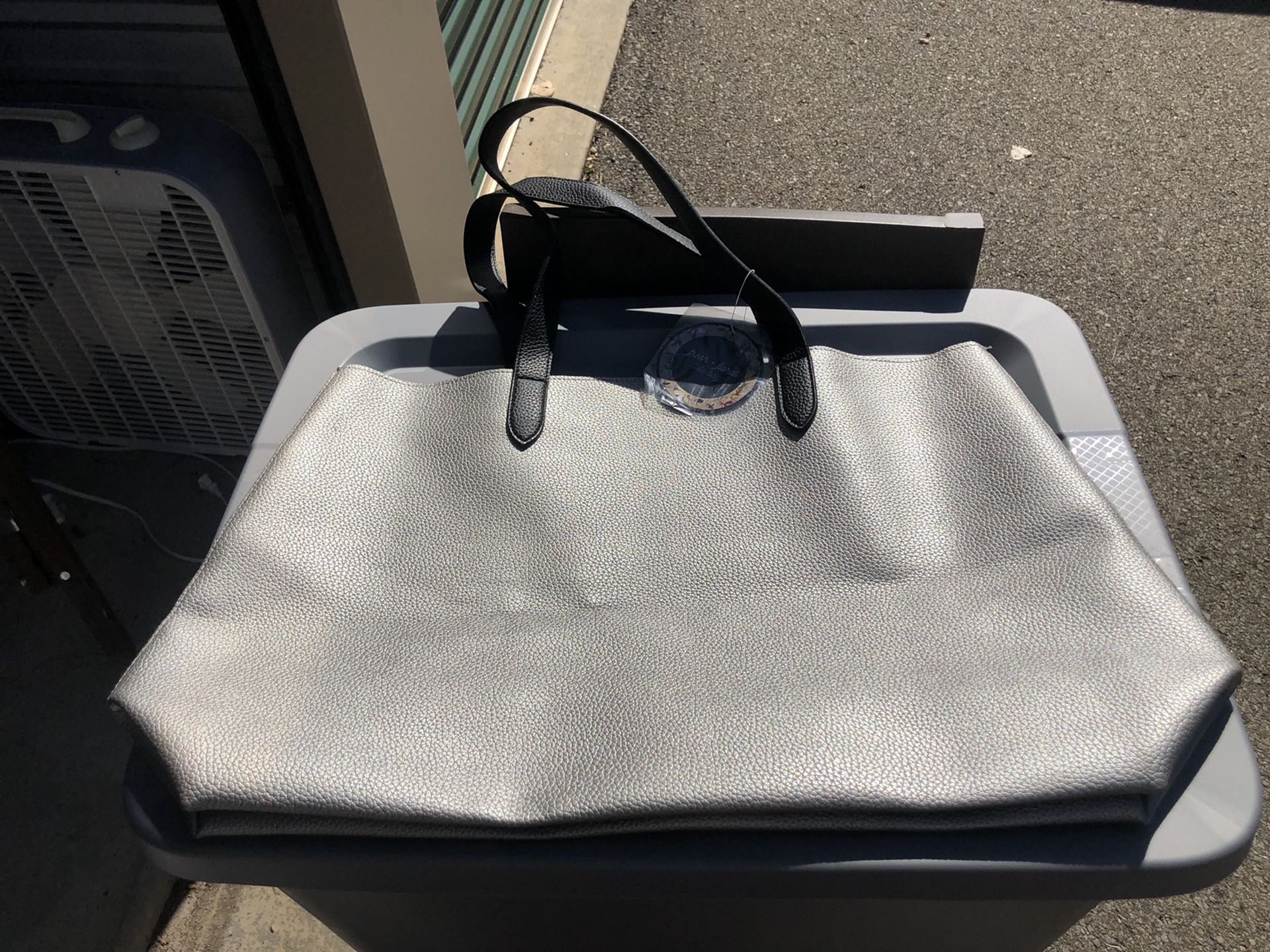 Fresh and Floral Tote Bag, new with tag, grey with black handle