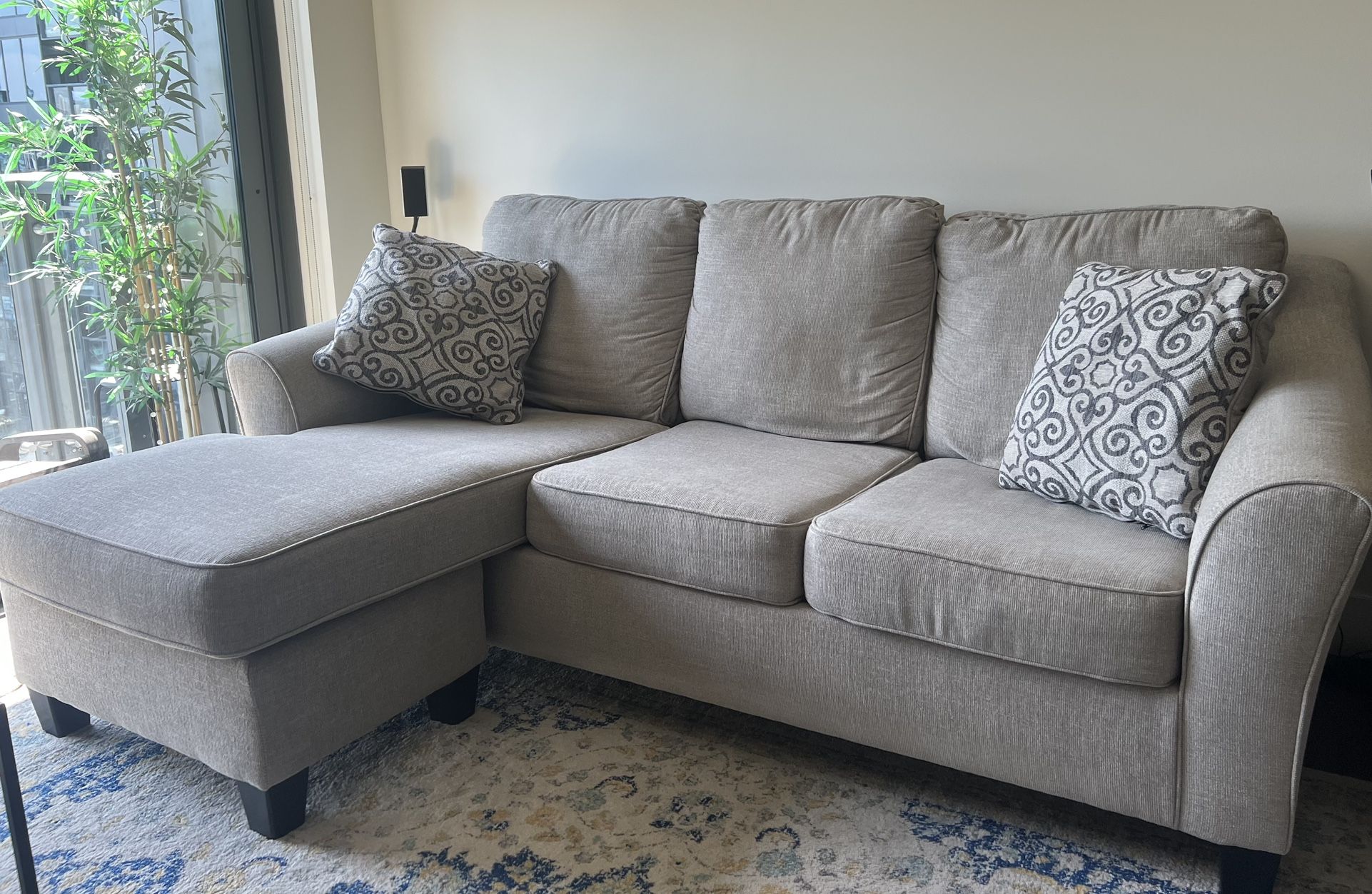 Queen Sofa chaise Sleeper