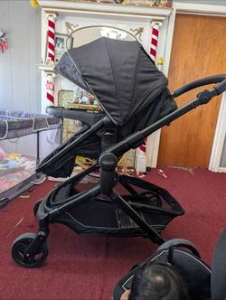 Graco Stroller And Car seat With Base