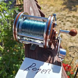 FISHING REEL EAGLE CLAW DEEP SEA 504 EXCELLENT WORKING CONDITION 