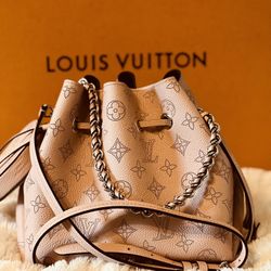 Louis Vuitton Bella