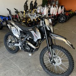 X Pro 250CC Dirt Bike! Finance For $50 Down Payment!!