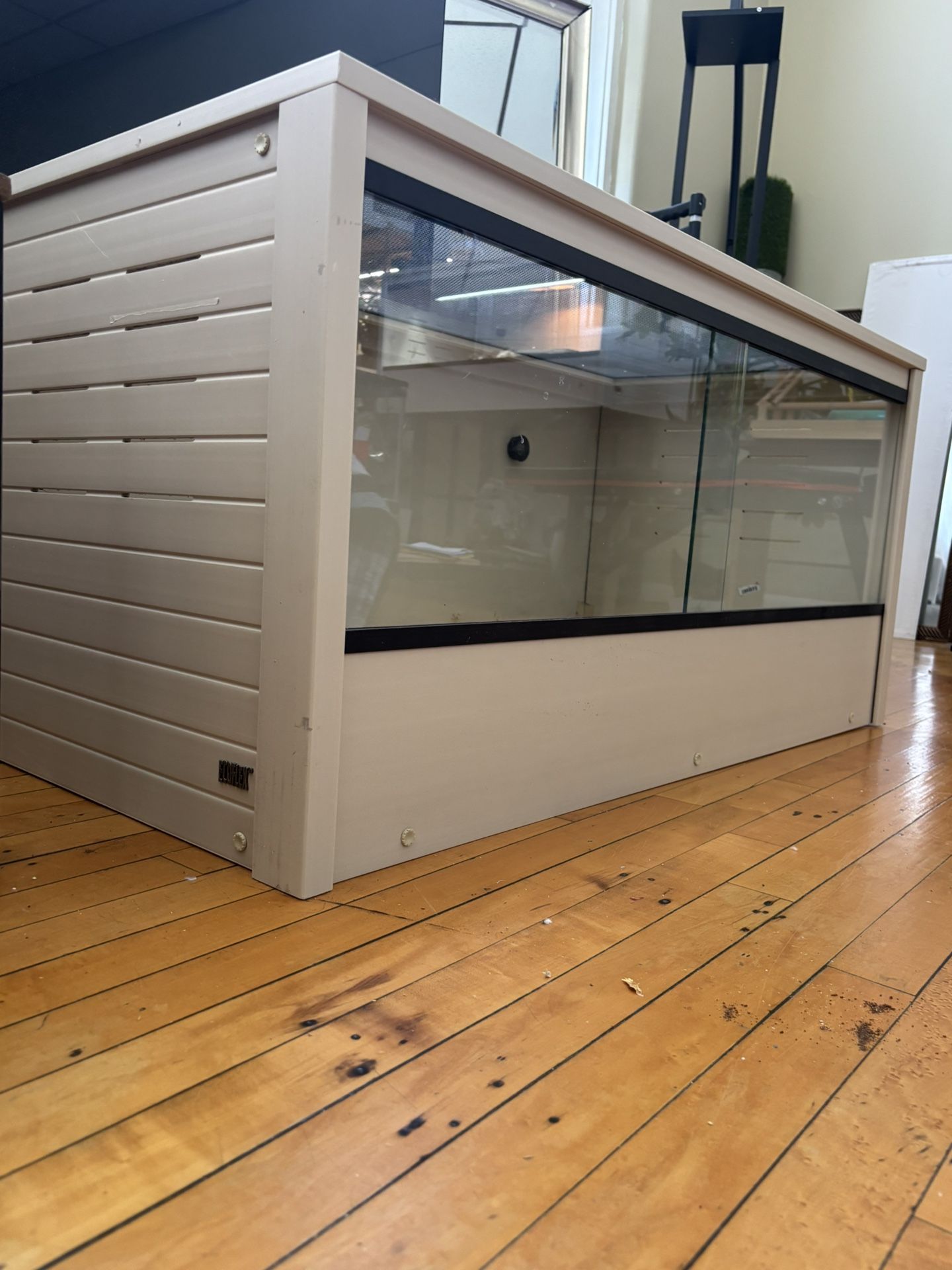 Pcv 4 By 2 By 2 Foot Reptile Enclosure