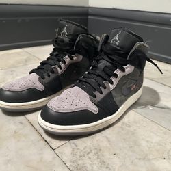 Air Jordan 1 Mid “Inside Out (Black)” – Size 10.5