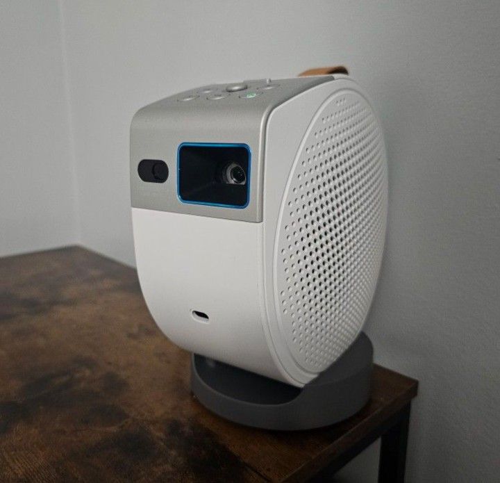 BenQ GV50 Laser Portable Projector