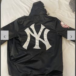 Supreme New York Yankees Windbreaker 