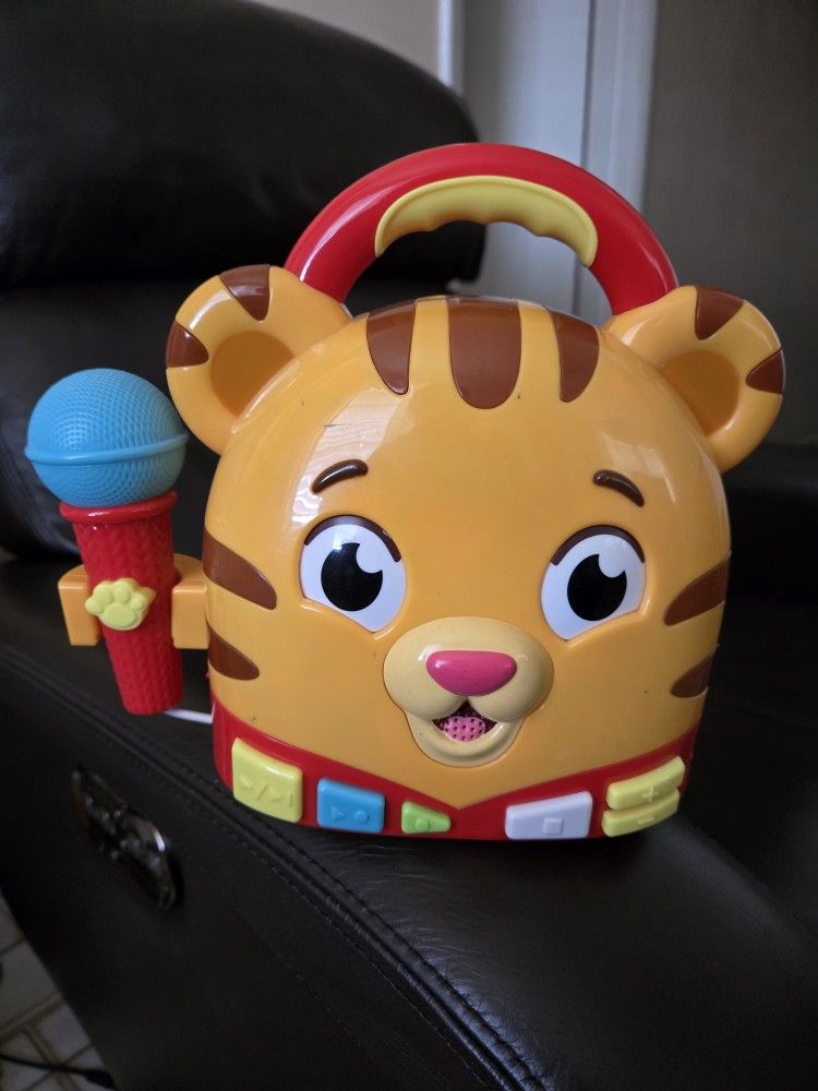 Daniel Tiger's Neighborhood Sing Along