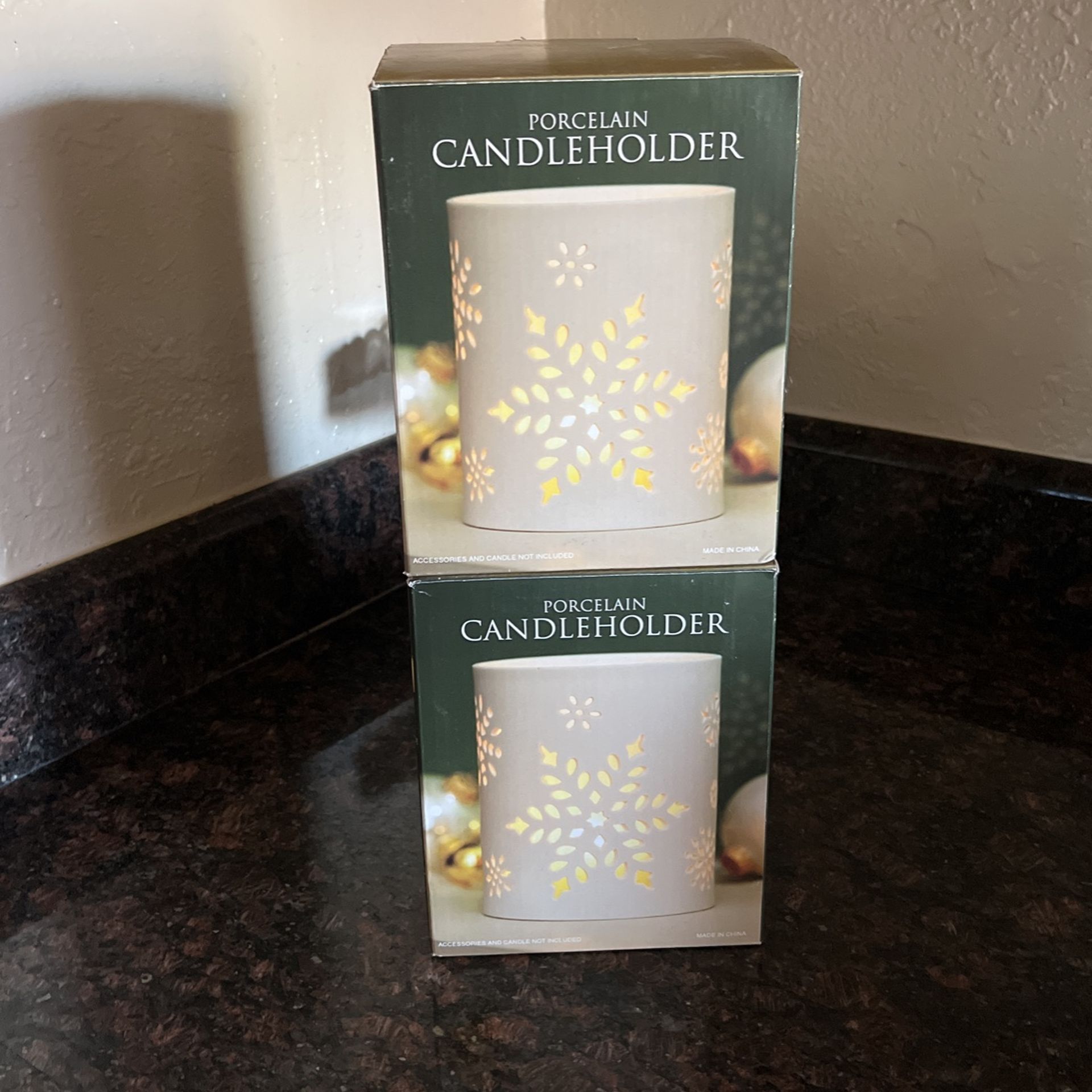 PORCELAIN CANDLE HOLDER