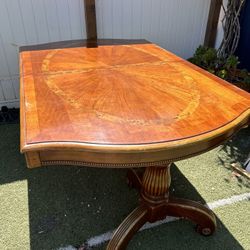 Mesa Para 8 Sillas. Table 
