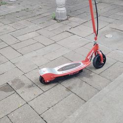 Razor scooter
