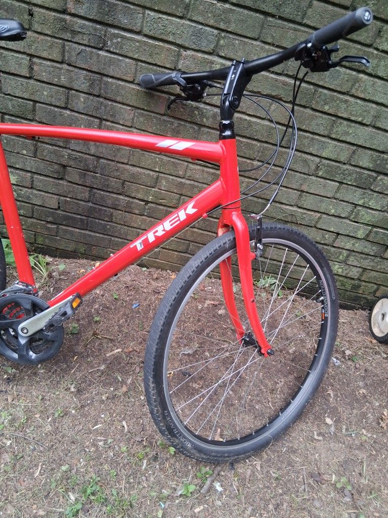 Trek Size Large