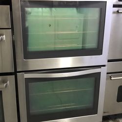 Whirlpool 30”Stainless Steel Built In Double Wall Oven 